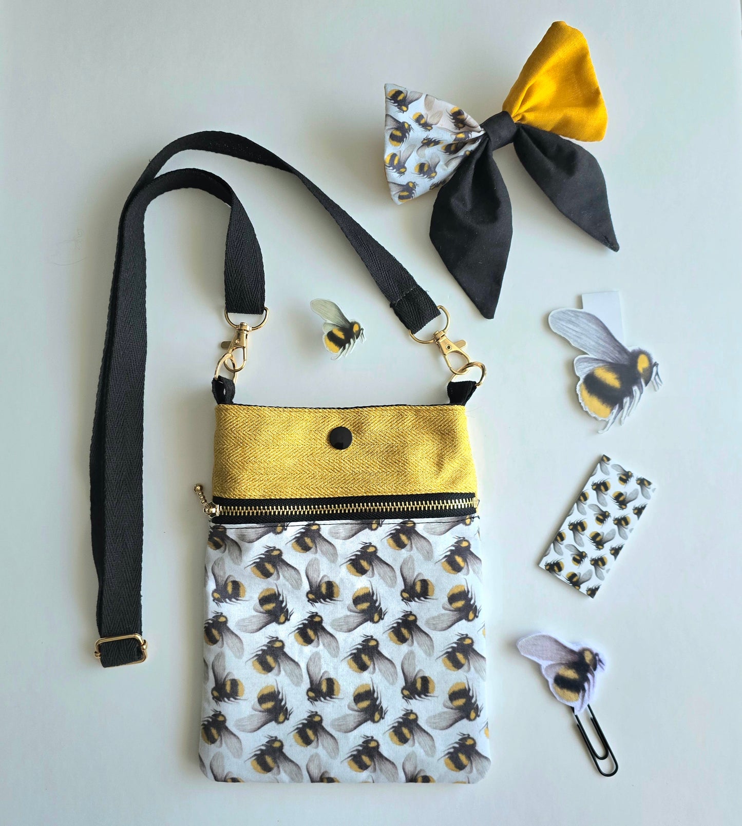 Bee Pattern Magnetic Bookmark
