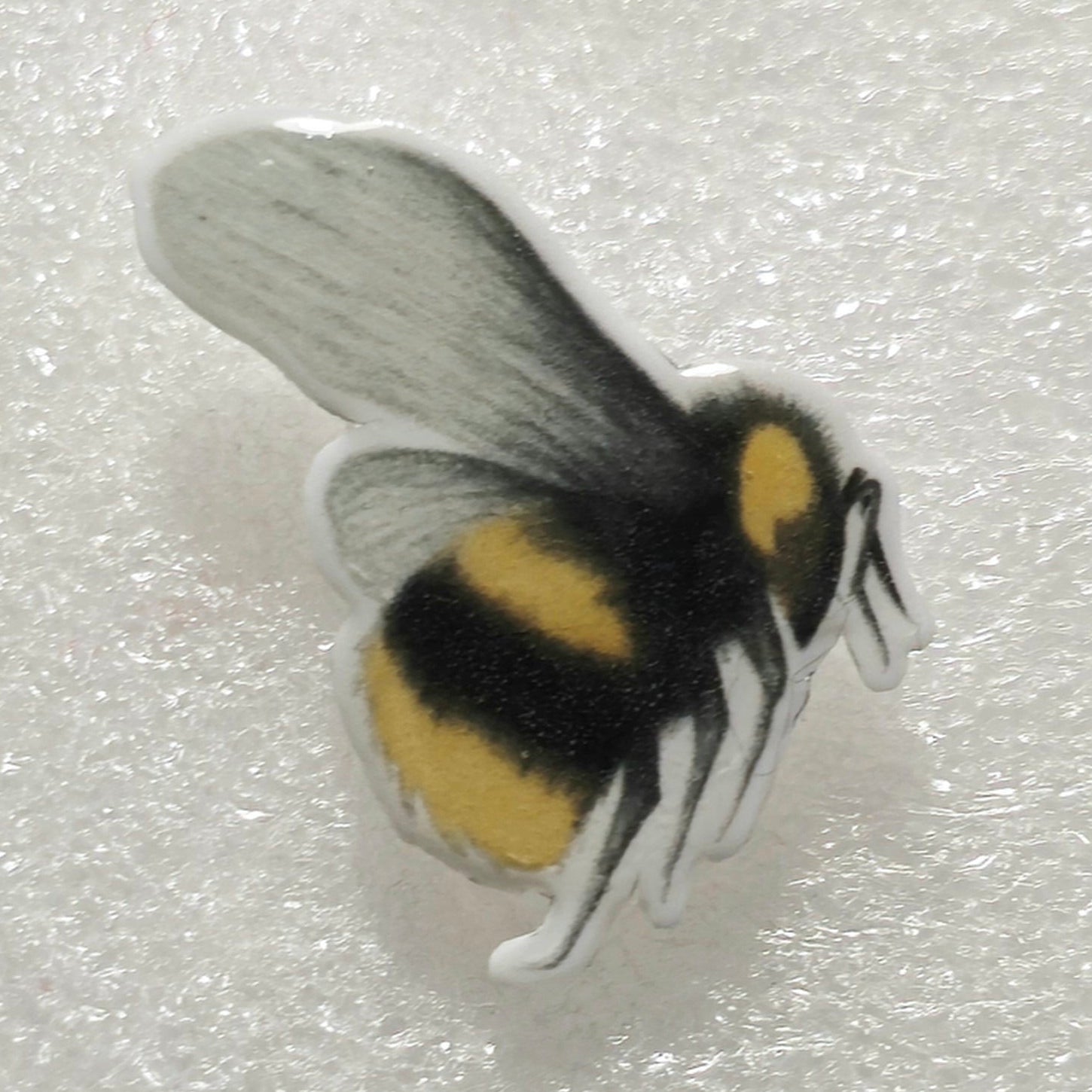 Realistic bee resin badge pin with detailed bumblebee illustration