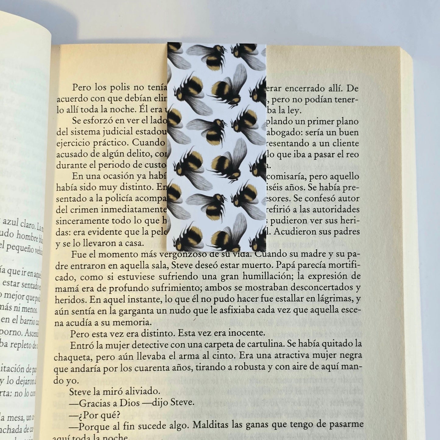 Bee Pattern Magnetic Bookmark