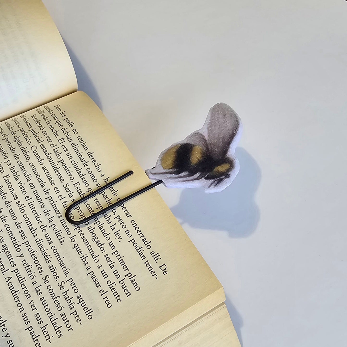 Illustrated Bee Paperclip Bookmark