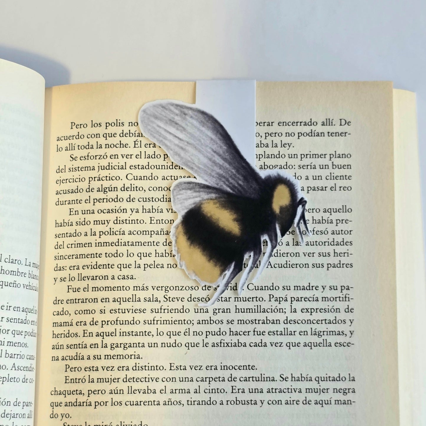 Illustrated Bee Magnetic Bookmark