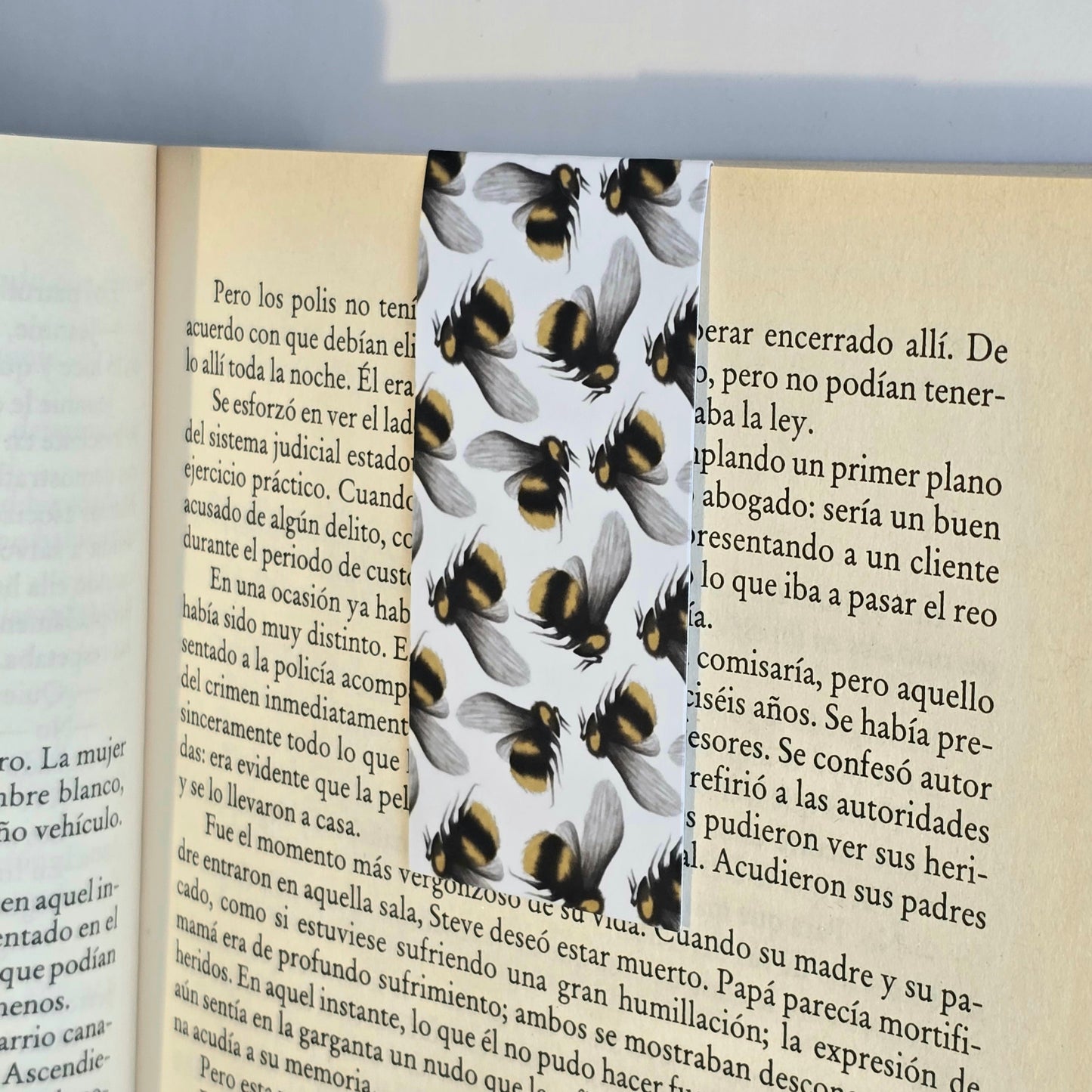 Bee Pattern Magnetic Bookmark