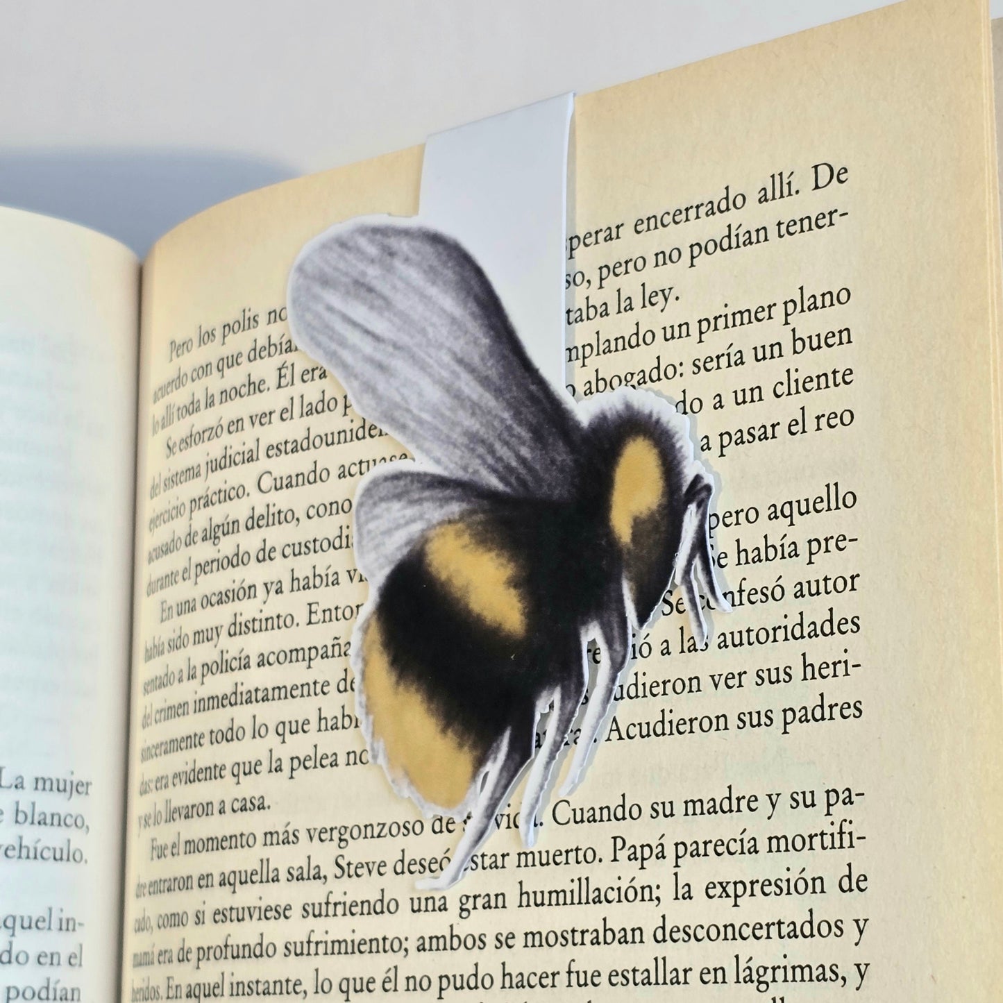 Illustrated Bee Magnetic Bookmark